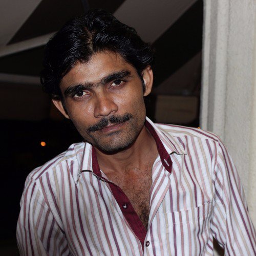 Aza Ke Farsh by Qaseem Haider Qaseem - Download on PagalFree