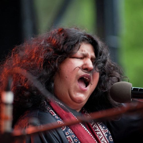 Yun Saja Chand Ke by Abida Parveen - Download on PagalFree