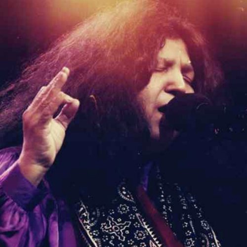 Laal Shahbaaz Shah Ki Chaadar by Abida Parveen - Download on PagalFree