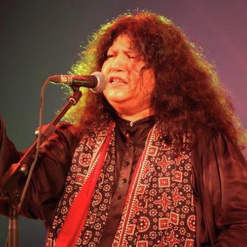 Shab-e-Firaq Ki Yaaro by Abida Parveen - Download on PagalFree